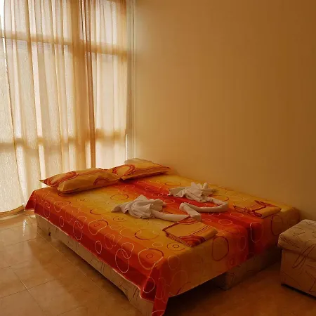 דירה Aparthotel Elit 2 סאני ביץ'