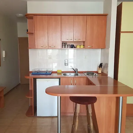דירה Aparthotel Elit 2 סאני ביץ'