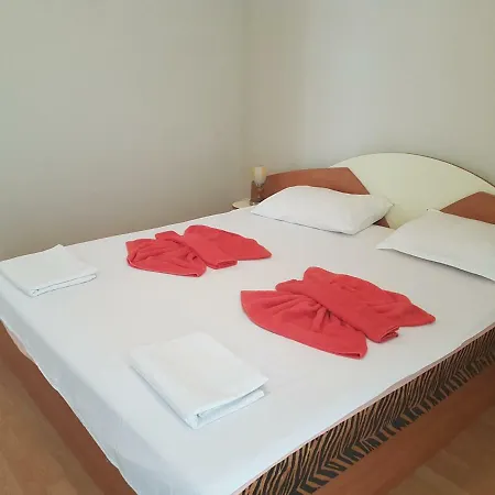 Aparthotel Elit 2 * סאני ביץ'